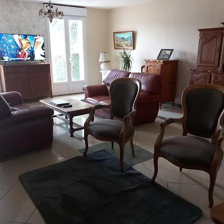 Вилла Aux Buzons, Jolie Champenoise Moslins