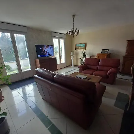 Aux Buzons, Jolie Champenoise Вилла Moslins