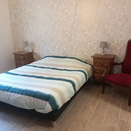 Aux Buzons, Jolie Champenoise Moslins