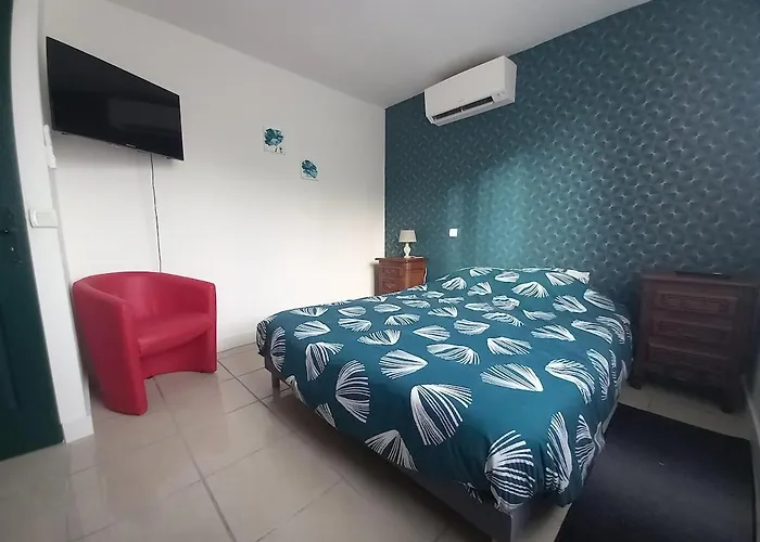 Aux Buzons, Jolie Champenoise *